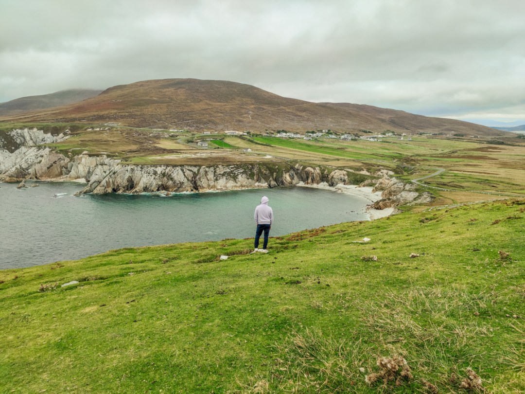 White Cliffs of Ashleam Achill Island - Top 5 things to do in Co. Mayo, Ireland - From Downpatrick Head to coastal hikes | Aliz’s Wonderland