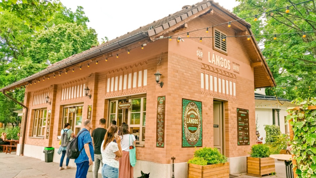 Ligeti Lángos at City Park - A local’s guide to the best lángos in Budapest, Hungary | Aliz’s Wonderland