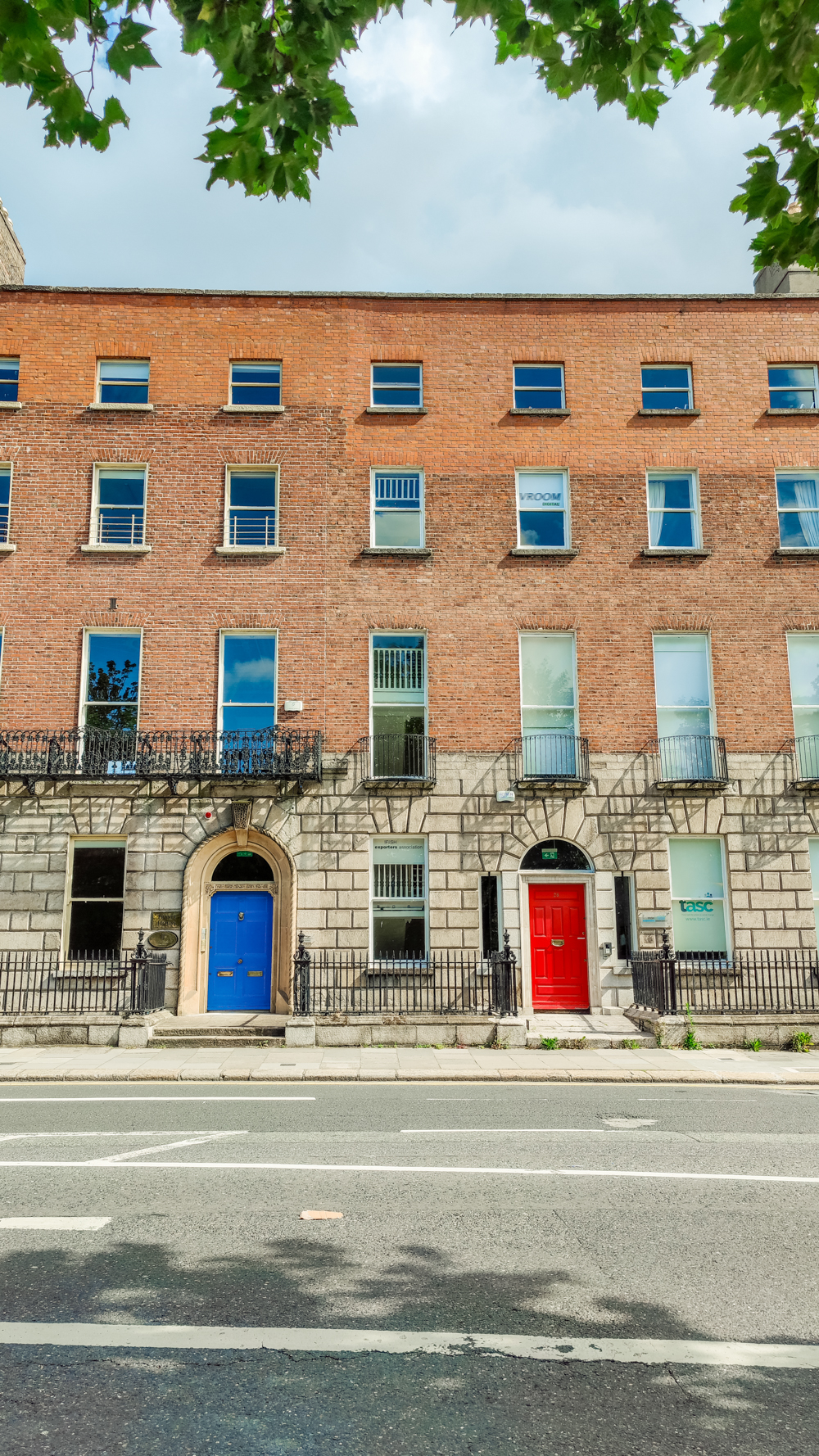 Merrion Square Park - A nature lover's guide to the best parks and gardens in Dublin, Ireland | Aliz’s Wonderland