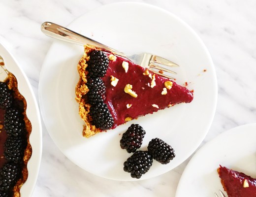 Walnut crust pie with blackberry curd, a super delicious fruity cake recipe | Aliz’s Wonderland